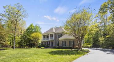 11810 SUMNER GLEN DR, SPOTSYLVANIA, Virginia 22551, 4 Bedrooms Bedrooms, ,4 BathroomsBathrooms,Residential,For sale,11810 SUMNER GLEN DR,VASP2028482 MLS # VASP2028482