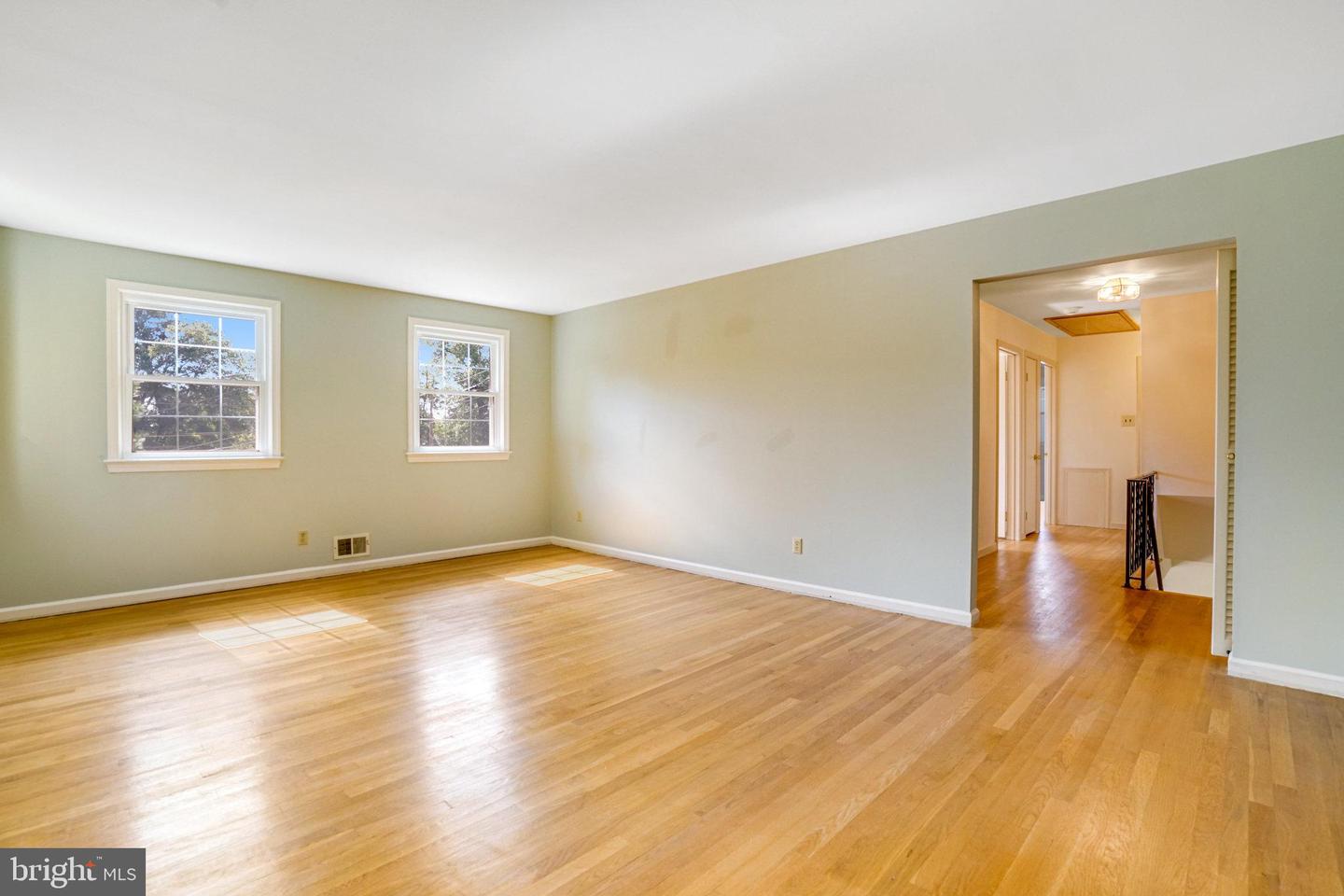 2101 S PIERCE ST, ARLINGTON, Virginia 22202, 4 Bedrooms Bedrooms, ,3 BathroomsBathrooms,Residential,For sale,2101 S PIERCE ST,VAAR2049500 MLS # VAAR2049500