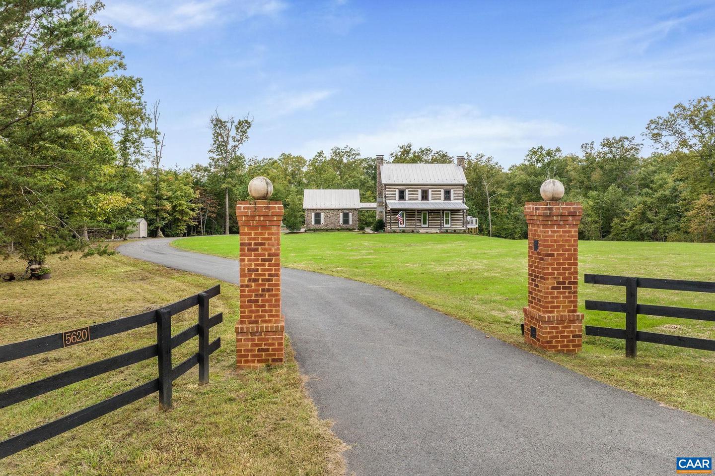 5620 BLENHEIM RD, CHARLOTTESVILLE, Virginia 22902, 5 Bedrooms Bedrooms, ,4 BathroomsBathrooms,Residential,For sale,5620 BLENHEIM RD,657363 MLS # 657363