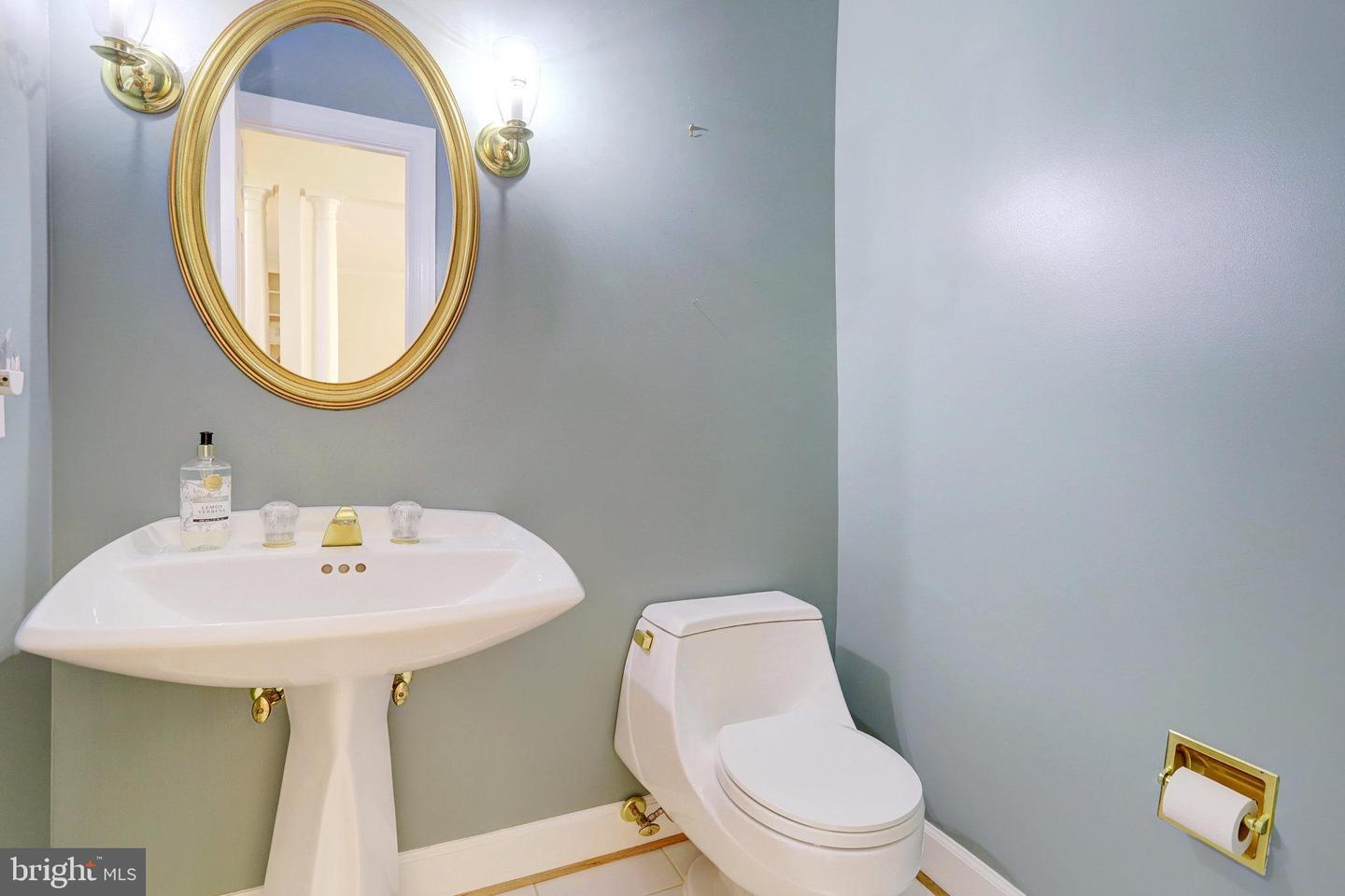 6028 4TH ST N, ARLINGTON, Virginia 22203, 5 Bedrooms Bedrooms, ,3 BathroomsBathrooms,Residential,For sale,6028 4TH ST N,VAAR2045182 MLS # VAAR2045182