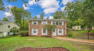 6435 CARRIAGE DR, ALEXANDRIA, Virginia 22310, 4 Bedrooms Bedrooms, ,2 BathroomsBathrooms,Residential,For sale,6435 CARRIAGE DR,VAFX2195658 MLS # VAFX2195658