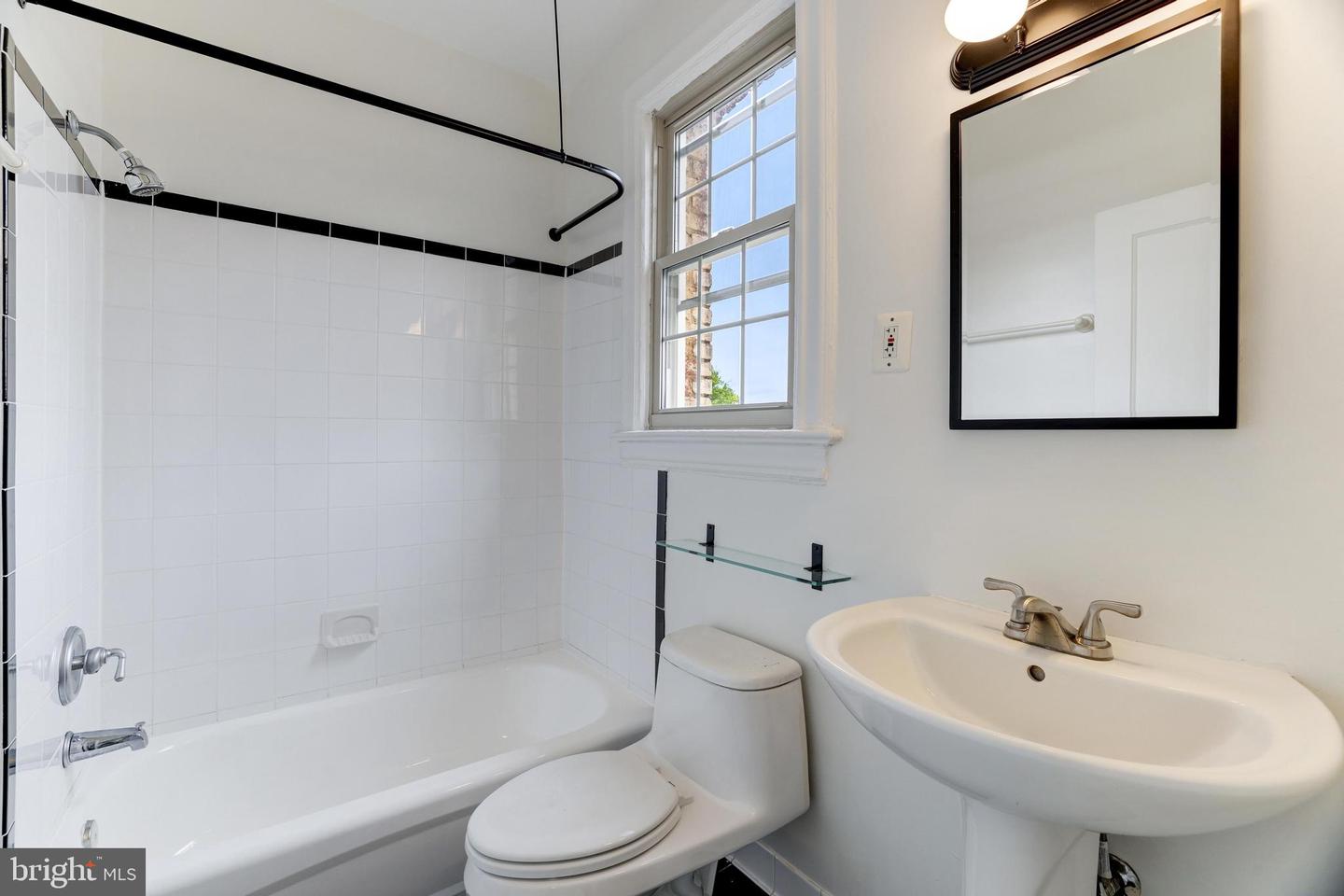 3010 WISCONSIN AVE NW #303, WASHINGTON, District Of Columbia 20016, 1 Bedroom Bedrooms, ,1 BathroomBathrooms,Residential,For sale,3010 WISCONSIN AVE NW #303,DCDC2160782 MLS # DCDC2160782