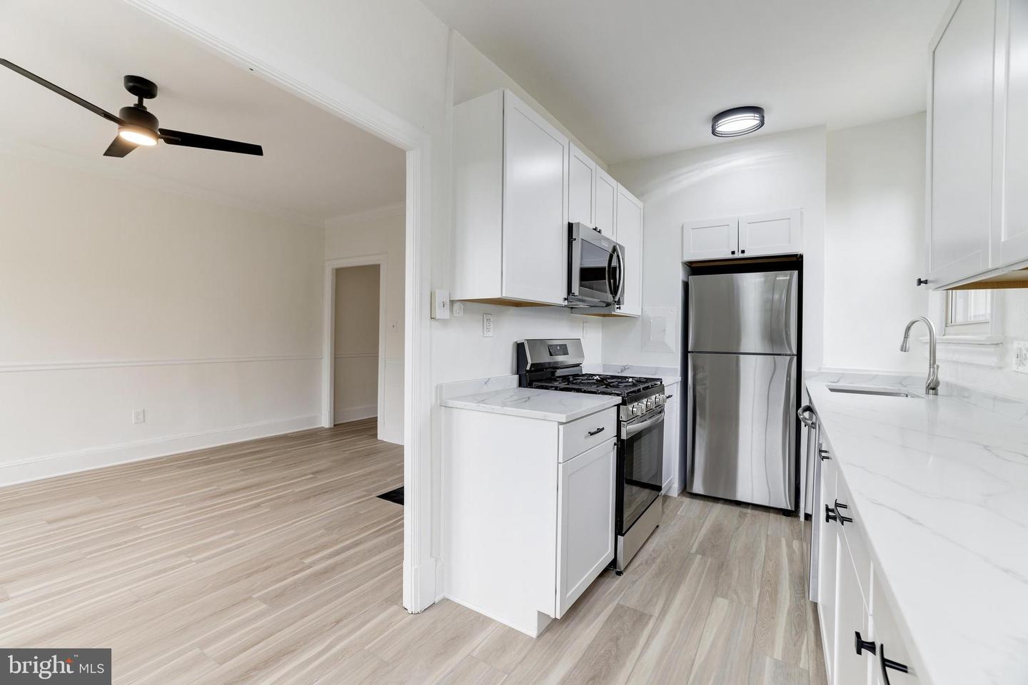 3010 WISCONSIN AVE NW #303, WASHINGTON, District Of Columbia 20016, 1 Bedroom Bedrooms, ,1 BathroomBathrooms,Residential,For sale,3010 WISCONSIN AVE NW #303,DCDC2160782 MLS # DCDC2160782