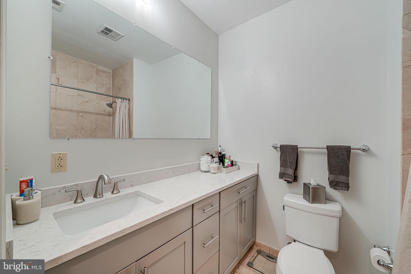 2200 17TH ST NW #109, WASHINGTON, District Of Columbia 20009, 1 Bedroom Bedrooms, ,1 BathroomBathrooms,Residential,For sale,2200 17TH ST NW #109,DCDC2163432 MLS # DCDC2163432