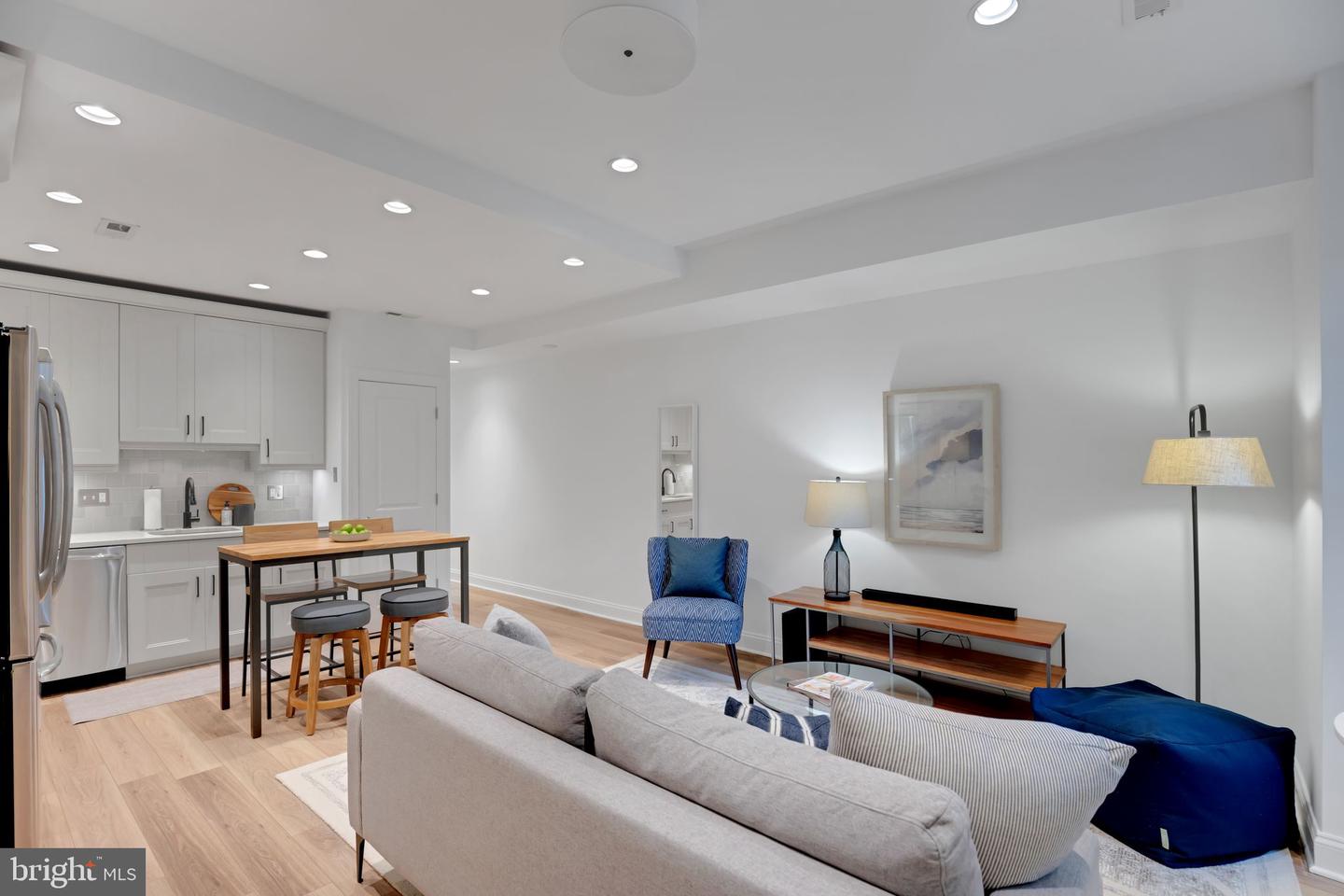 1317 HARVARD ST NW #1, WASHINGTON, District Of Columbia 20009, 2 Bedrooms Bedrooms, 6 Rooms Rooms,2 BathroomsBathrooms,Residential,For sale,1317 HARVARD ST NW #1,DCDC2163460 MLS # DCDC2163460