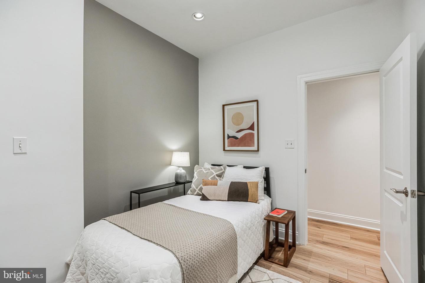 1317 HARVARD ST NW #1, WASHINGTON, District Of Columbia 20009, 2 Bedrooms Bedrooms, 6 Rooms Rooms,2 BathroomsBathrooms,Residential,For sale,1317 HARVARD ST NW #1,DCDC2163460 MLS # DCDC2163460