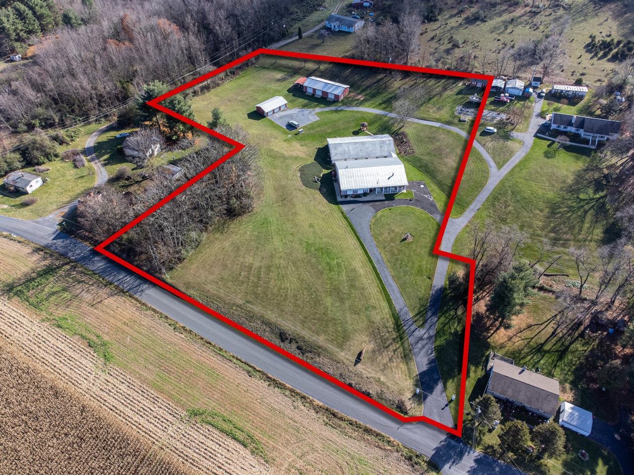 8 RAINBOW LN, WAYNESBORO, Virginia 22980, ,Commercial,8 RAINBOW LN,650022 MLS # 650022