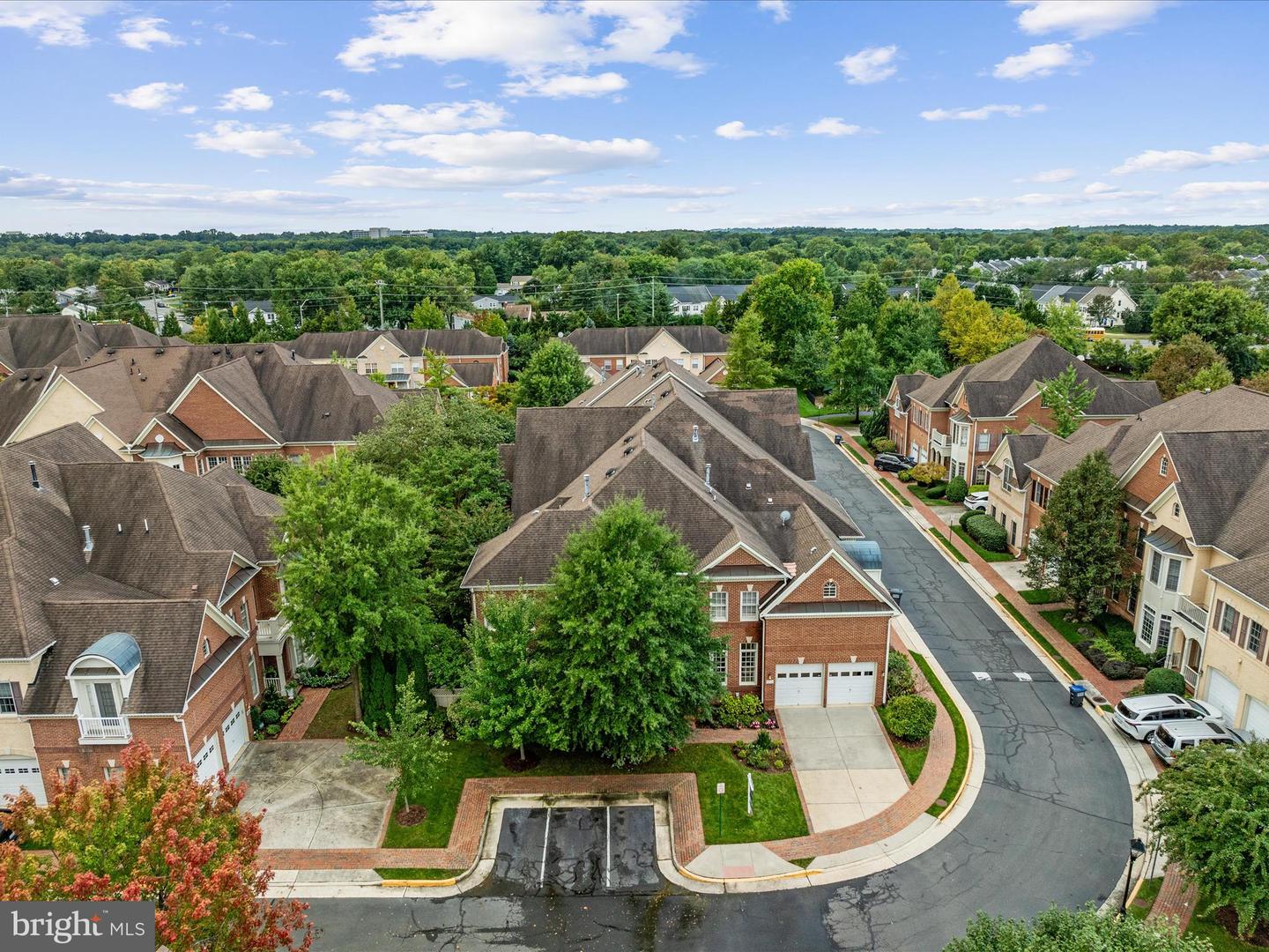 12751 LAVENDER KEEP CIR, FAIRFAX, Virginia 22033, 4 Bedrooms Bedrooms, ,3 BathroomsBathrooms,Residential,For sale,12751 LAVENDER KEEP CIR,VAFX2174820 MLS # VAFX2174820