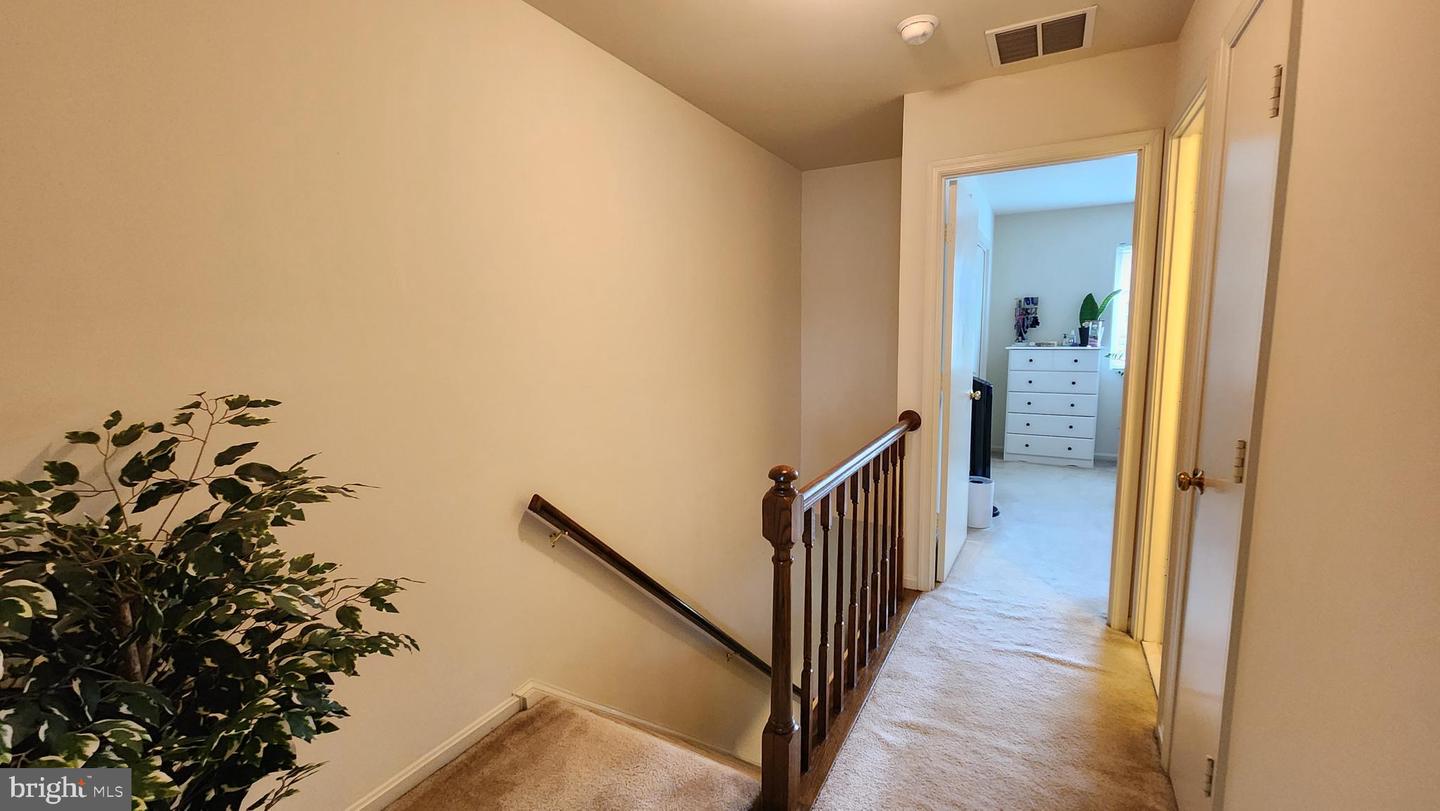 2022 6TH ST S, ARLINGTON, Virginia 22204, 2 Bedrooms Bedrooms, ,3 BathroomsBathrooms,Residential,For sale,2022 6TH ST S,VAAR2049006 MLS # VAAR2049006