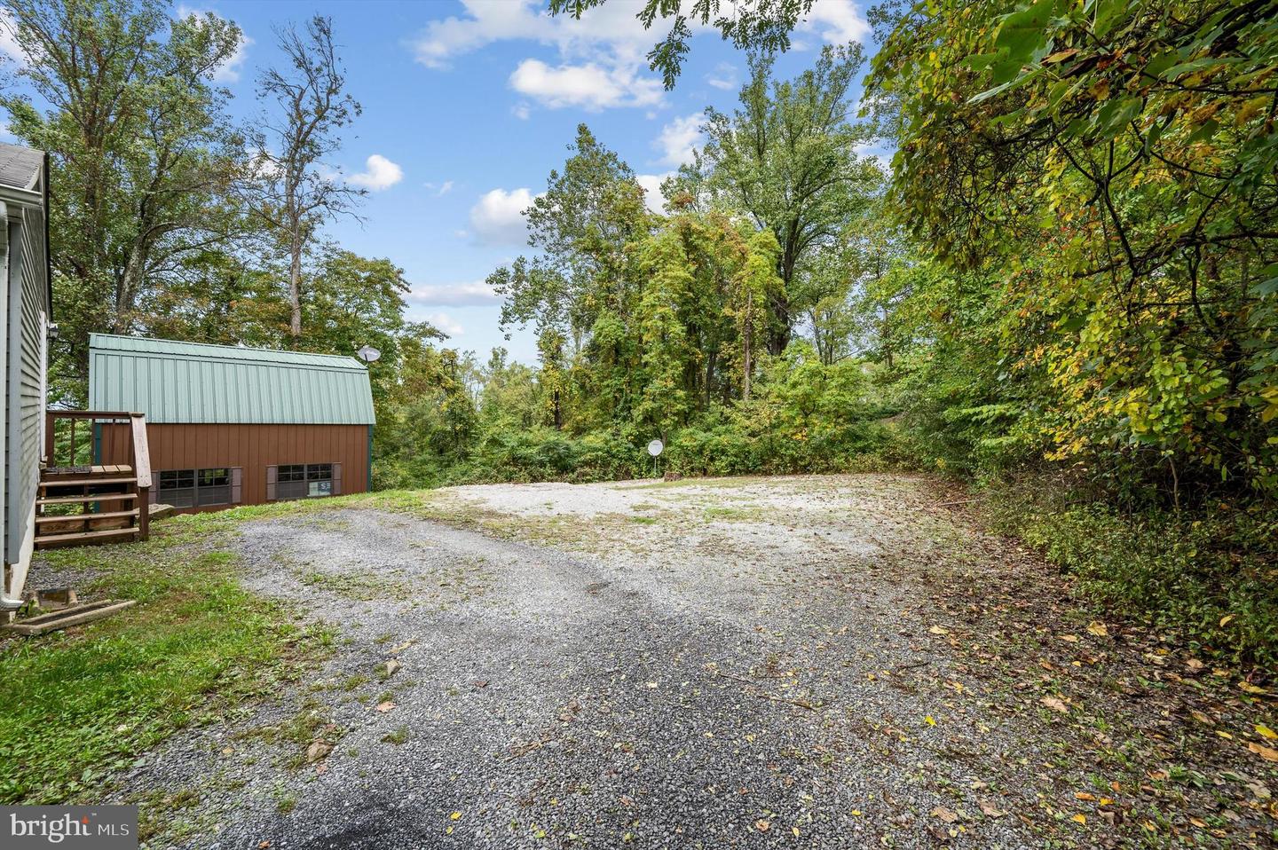 21839 BLUE RIDGE MTN RD, PARIS, Virginia 20130, 4 Bedrooms Bedrooms, ,3 BathroomsBathrooms,Residential,For sale,21839 BLUE RIDGE MTN RD,VACL2003100 MLS # VACL2003100