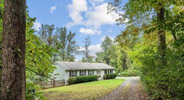 21839 BLUE RIDGE MTN RD, PARIS, Virginia 20130, 4 Bedrooms Bedrooms, ,3 BathroomsBathrooms,Residential,For sale,21839 BLUE RIDGE MTN RD,VACL2003100 MLS # VACL2003100