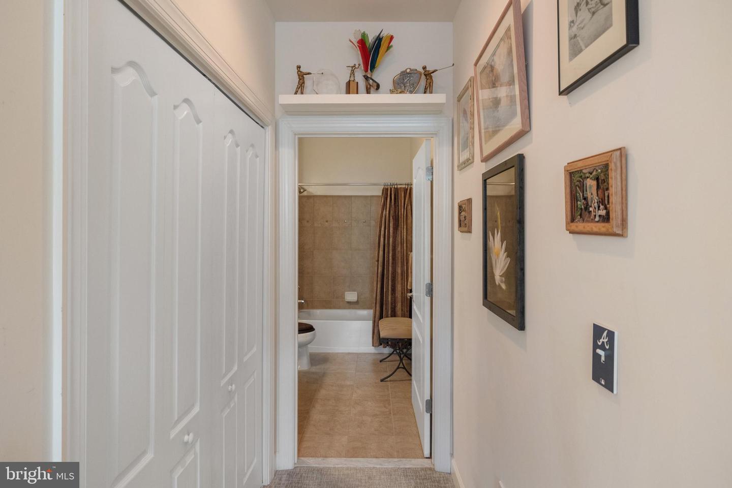 400 CAMERON STATION BLVD #124, ALEXANDRIA, Virginia 22304, 3 Bedrooms Bedrooms, ,3 BathroomsBathrooms,Residential,For sale,400 CAMERON STATION BLVD #124,VAAX2038658 MLS # VAAX2038658