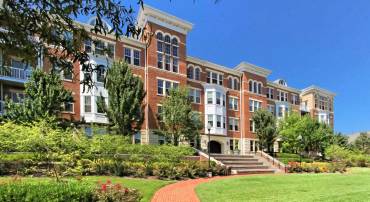 400 CAMERON STATION BLVD #124, ALEXANDRIA, Virginia 22304, 3 Bedrooms Bedrooms, ,3 BathroomsBathrooms,Residential,For sale,400 CAMERON STATION BLVD #124,VAAX2038658 MLS # VAAX2038658