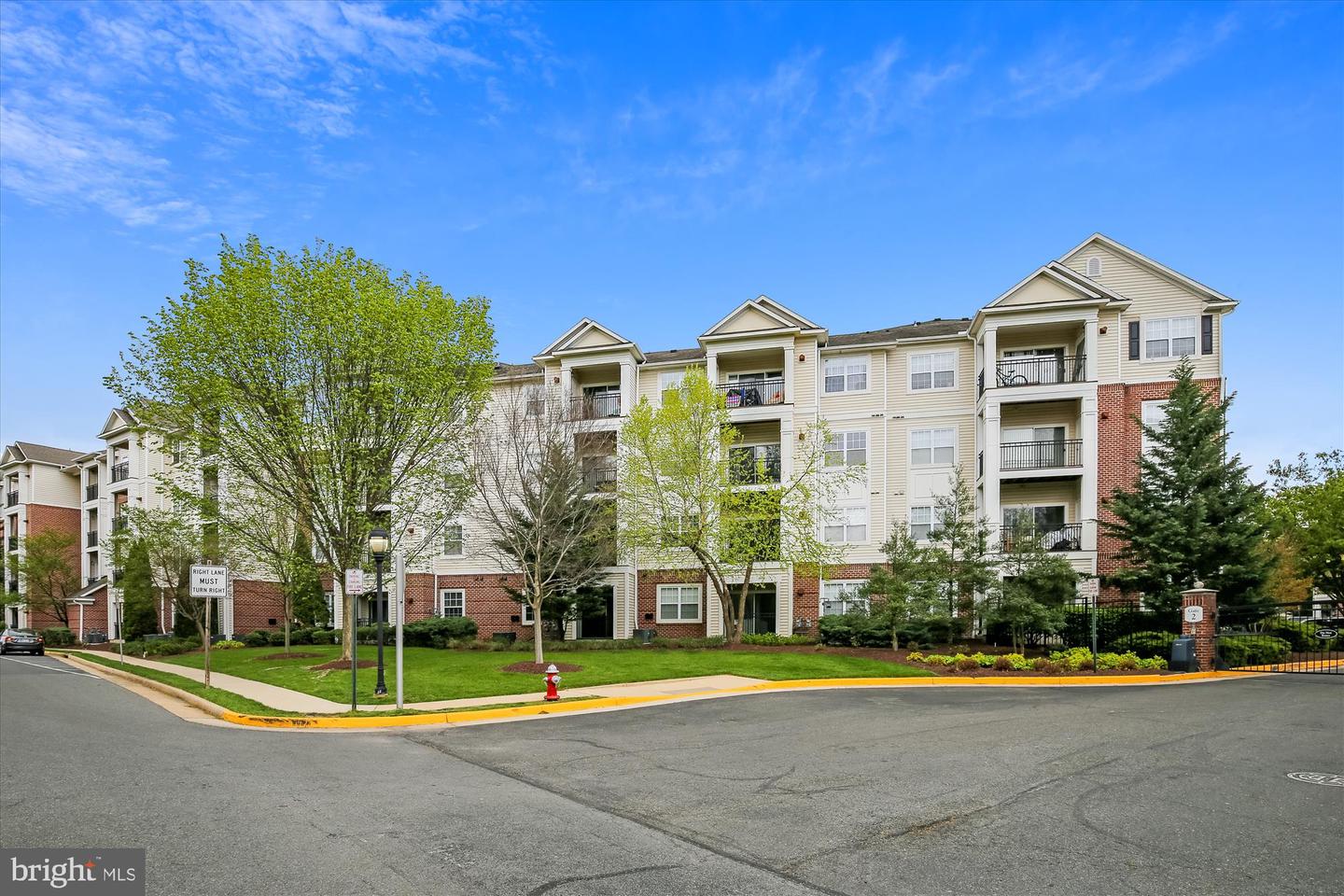 12905 CENTRE PARK CIR #307, HERNDON, Virginia 20171, 1 Bedroom Bedrooms, ,1 BathroomBathrooms,Residential,For sale,12905 CENTRE PARK CIR #307,VAFX2205312 MLS # VAFX2205312