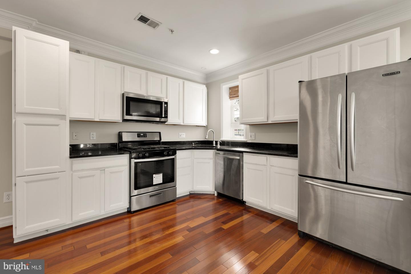 11 S ST NE #PH A, WASHINGTON, District Of Columbia 20002, 4 Bedrooms Bedrooms, ,3 BathroomsBathrooms,Residential,For sale,11 S ST NE #PH A,DCDC2163398 MLS # DCDC2163398