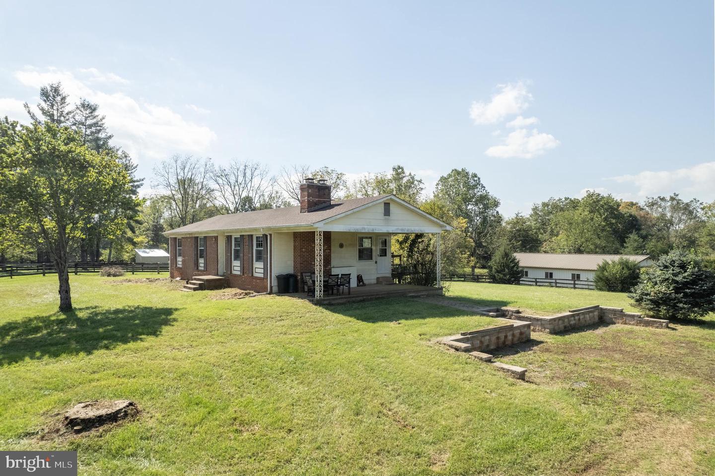 9714 FOXVILLE RD, WARRENTON, Virginia 20186, 3 Bedrooms Bedrooms, ,2 BathroomsBathrooms,Residential,For sale,9714 FOXVILLE RD,VAFQ2014238 MLS # VAFQ2014238