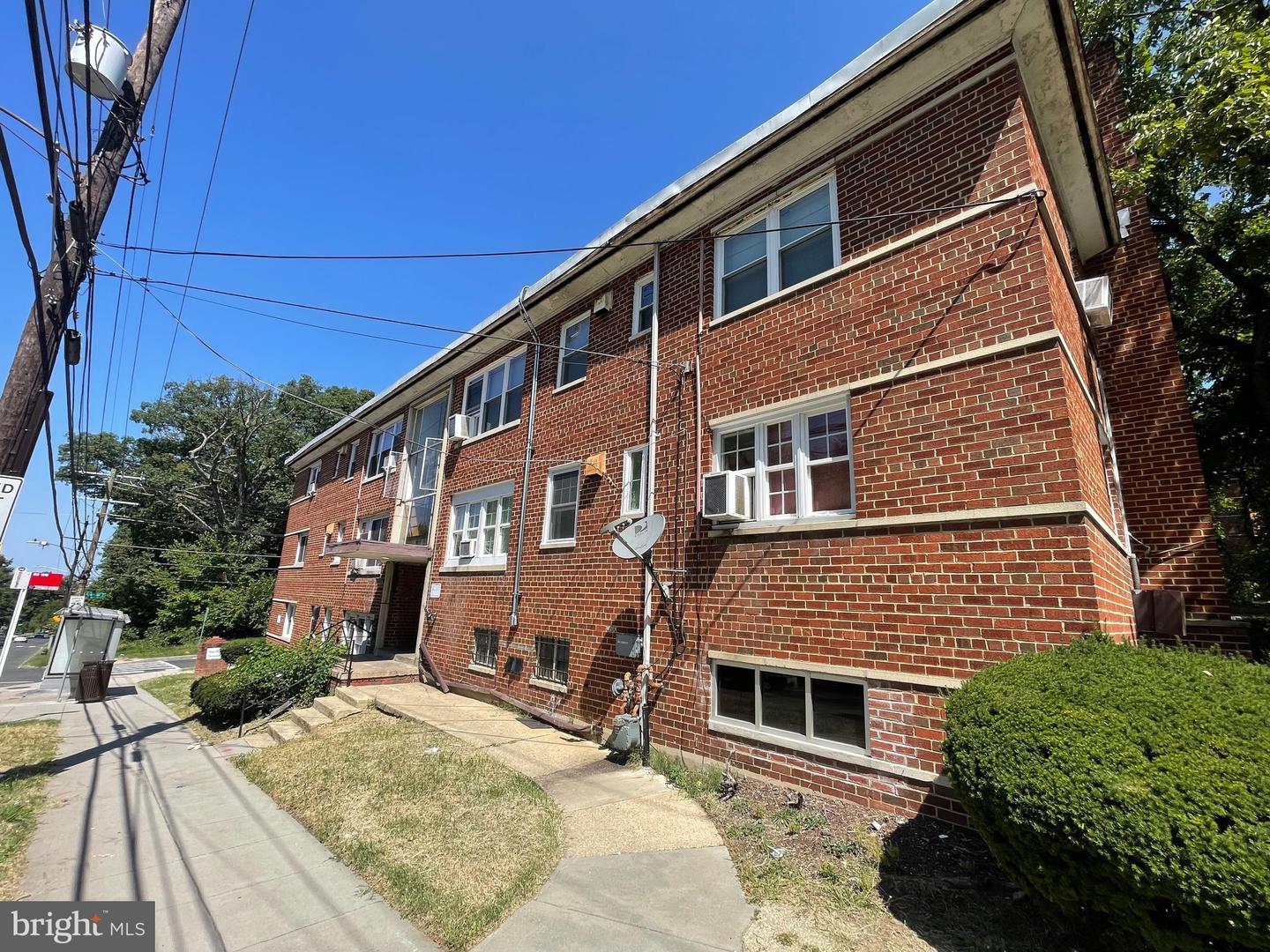 2400 GOOD HOPE RD SE #103, WASHINGTON, District Of Columbia 20020, 2 Bedrooms Bedrooms, ,1 BathroomBathrooms,Residential,For sale,2400 GOOD HOPE RD SE #103,DCDC2163520 MLS # DCDC2163520