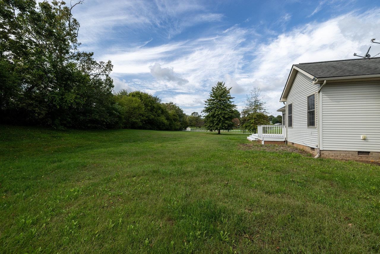 105 BRIDLEBIT LN, MOUNT CRAWFORD, Virginia 22841, 4 Bedrooms Bedrooms, ,2 BathroomsBathrooms,Residential,105 BRIDLEBIT LN,657654 MLS # 657654