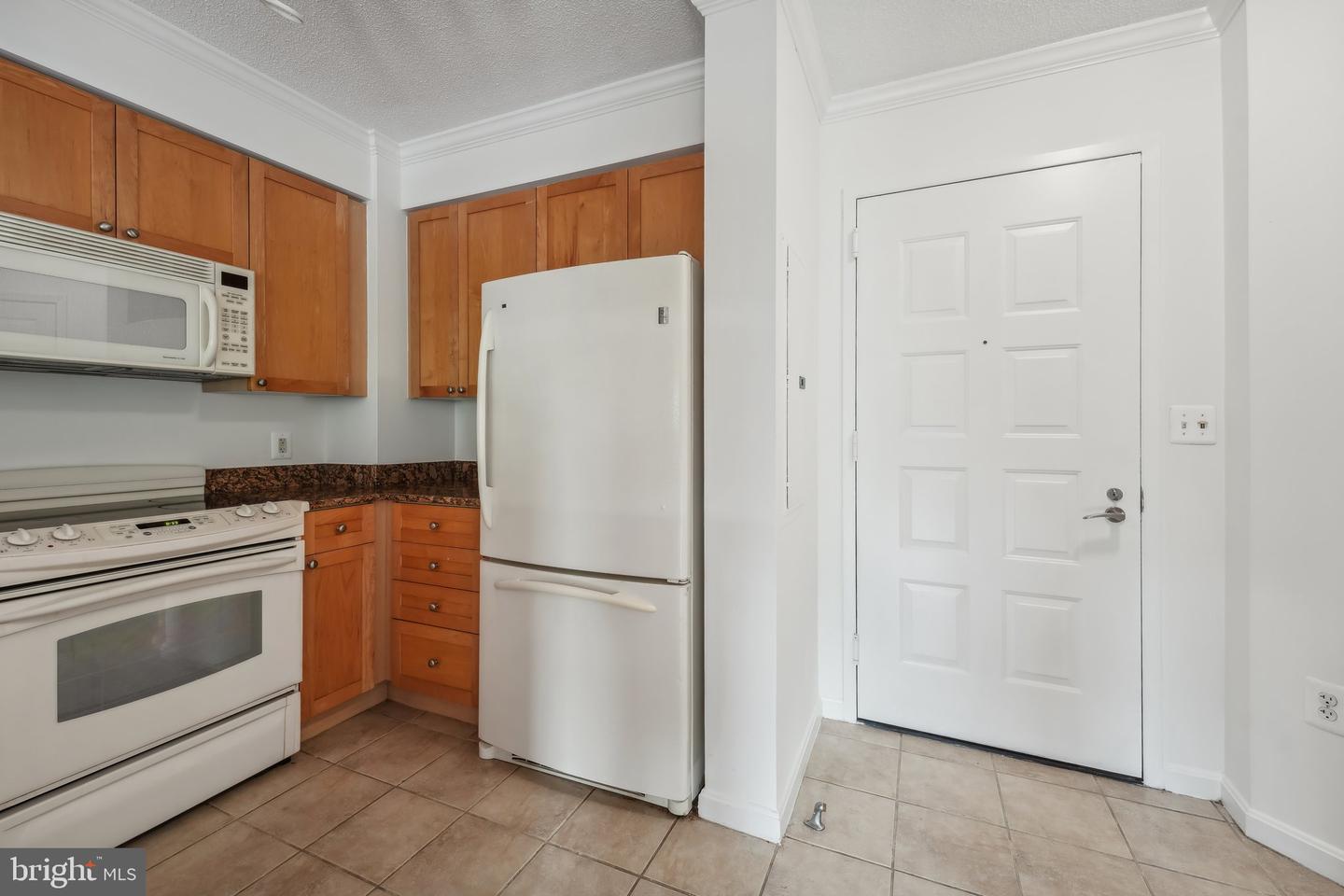 3101 N HAMPTON DR N #410, ALEXANDRIA, Virginia 22302, 1 Bedroom Bedrooms, ,1 BathroomBathrooms,Residential,For sale,3101 N HAMPTON DR N #410,VAAX2037504 MLS # VAAX2037504