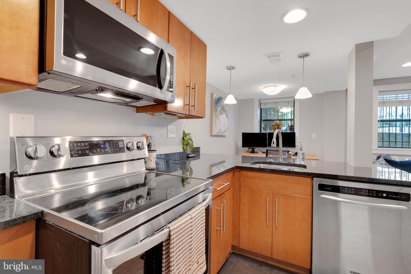 1524 INDEPENDENCE AVE SE #3, WASHINGTON, District Of Columbia 20003, 1 Bedroom Bedrooms, ,1 BathroomBathrooms,Residential,For sale,1524 INDEPENDENCE AVE SE #3,DCDC2161866 MLS # DCDC2161866