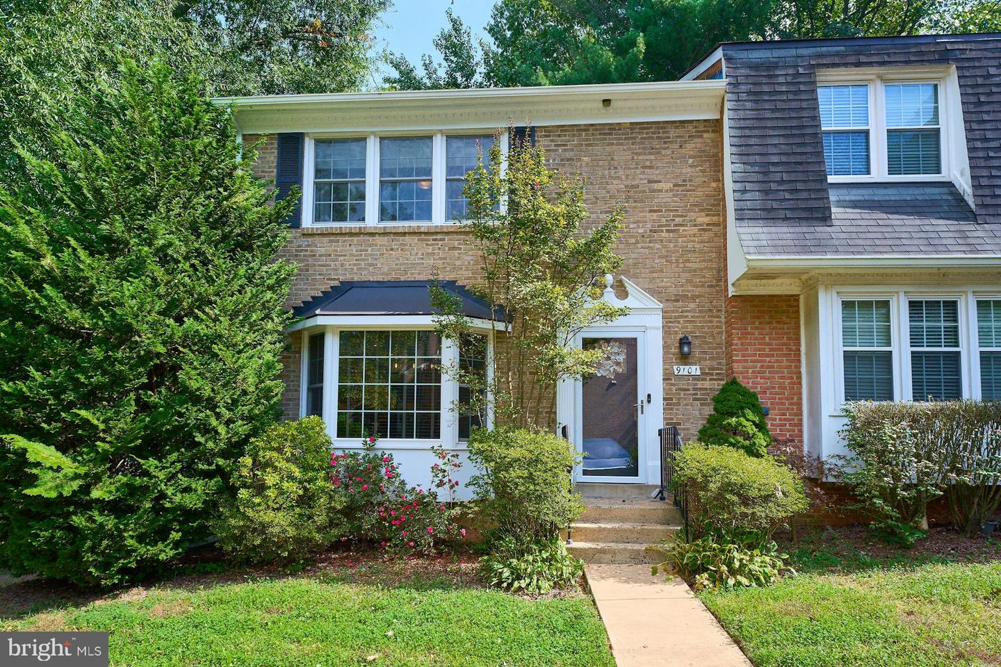 9101 FISTERIS CT, SPRINGFIELD, Virginia 22152, 3 Bedrooms Bedrooms, ,2 BathroomsBathrooms,Residential,For sale,9101 FISTERIS CT,VAFX2205332 MLS # VAFX2205332