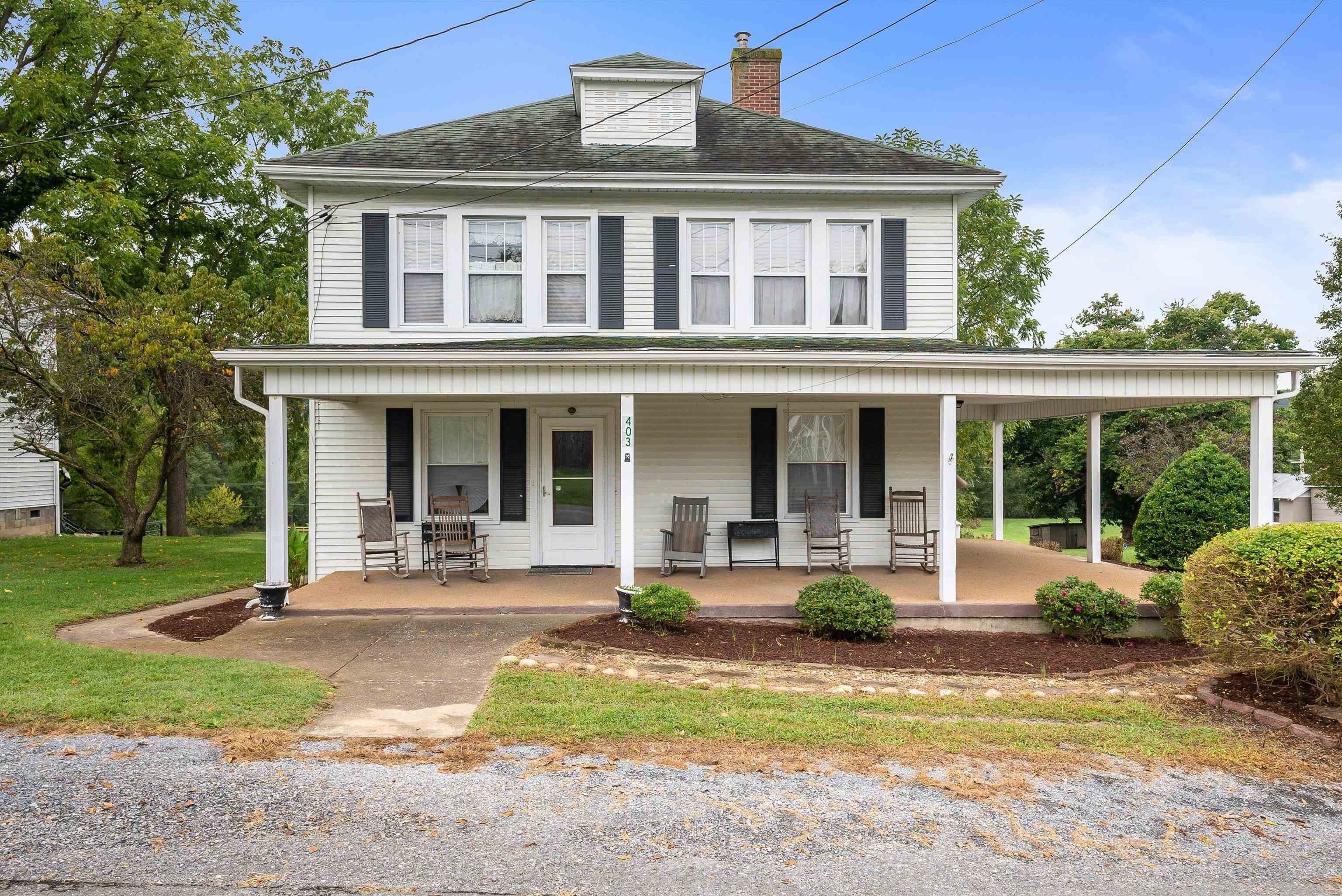 403 LONG AVE, SHENANDOAH, Virginia 22849, 5 Bedrooms Bedrooms, ,2 BathroomsBathrooms,Residential,403 LONG AVE,657671 MLS # 657671