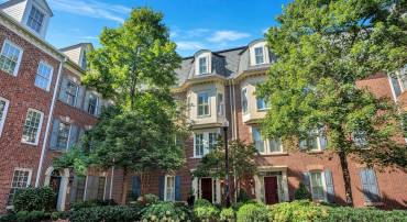 1742 POTOMAC GREENS DR, ALEXANDRIA, Virginia 22314, 4 Bedrooms Bedrooms, ,2 BathroomsBathrooms,Residential,For sale,1742 POTOMAC GREENS DR,VAAX2038264 MLS # VAAX2038264