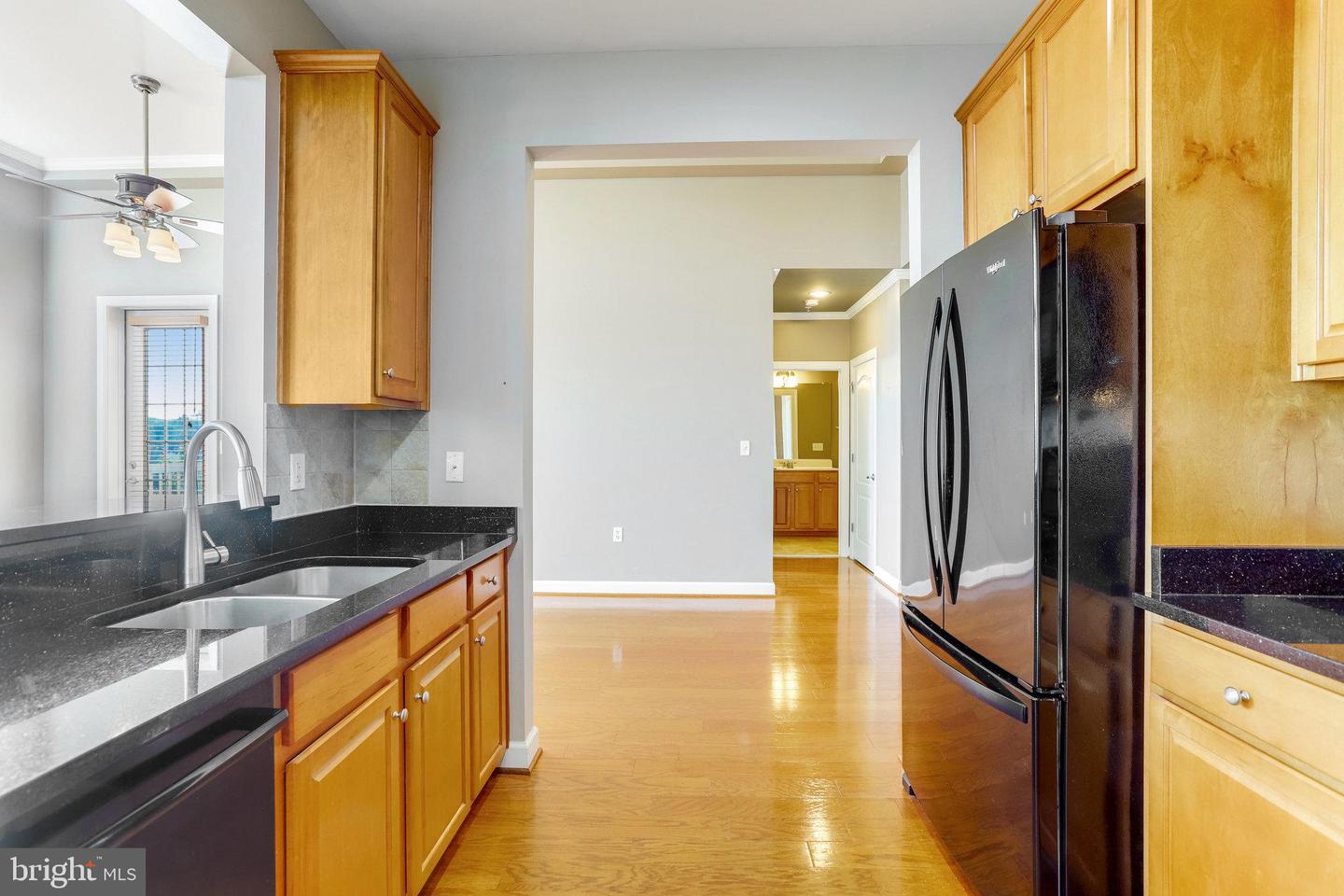 400 CAMERON STATION BLVD #412, ALEXANDRIA, Virginia 22304, 2 Bedrooms Bedrooms, ,2 BathroomsBathrooms,Residential,For sale,400 CAMERON STATION BLVD #412,VAAX2038320 MLS # VAAX2038320