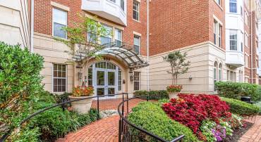 400 CAMERON STATION BLVD #412, ALEXANDRIA, Virginia 22304, 2 Bedrooms Bedrooms, ,2 BathroomsBathrooms,Residential,For sale,400 CAMERON STATION BLVD #412,VAAX2038320 MLS # VAAX2038320