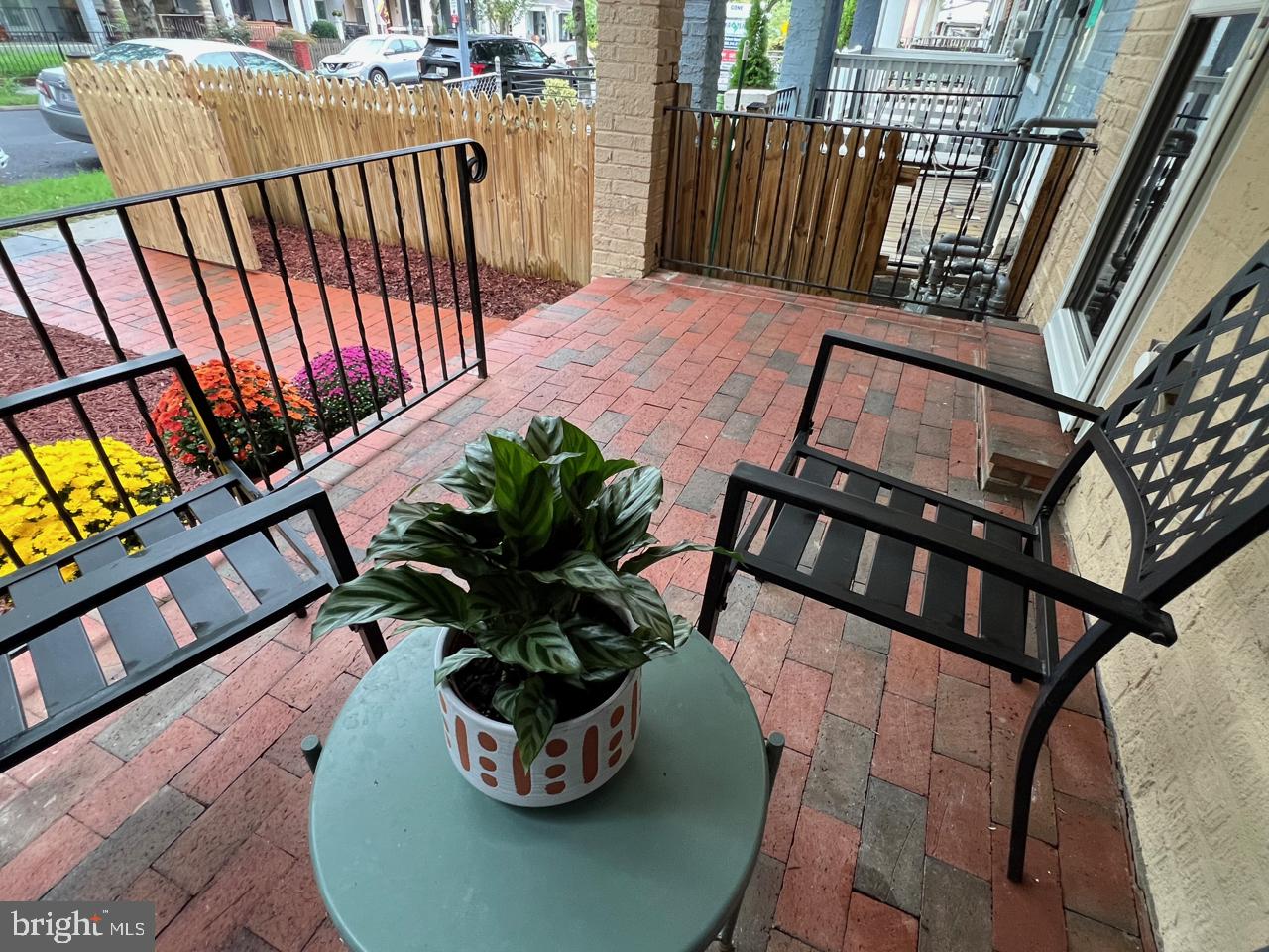 1842 L ST NE, WASHINGTON, District Of Columbia 20002, 2 Bedrooms Bedrooms, 5 Rooms Rooms,2 BathroomsBathrooms,Residential,For sale,1842 L ST NE,DCDC2161278 MLS # DCDC2161278