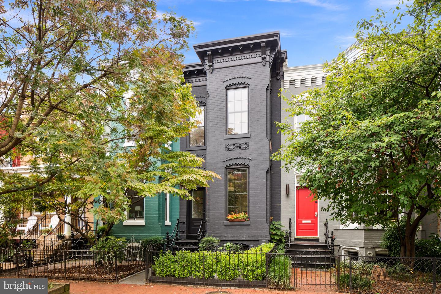 643 A ST SE, WASHINGTON, District Of Columbia 20003, 2 Bedrooms Bedrooms, 8 Rooms Rooms,2 BathroomsBathrooms,Residential,For sale,643 A ST SE,DCDC2161280 MLS # DCDC2161280