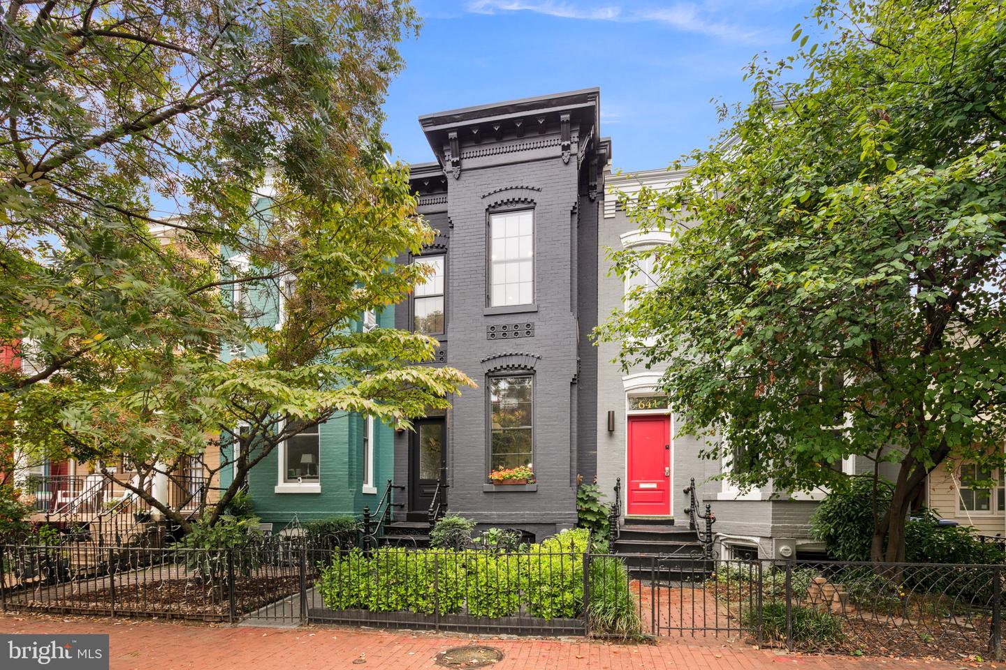 643 A ST SE, WASHINGTON, District Of Columbia 20003, 2 Bedrooms Bedrooms, 8 Rooms Rooms,2 BathroomsBathrooms,Residential,For sale,643 A ST SE,DCDC2161280 MLS # DCDC2161280