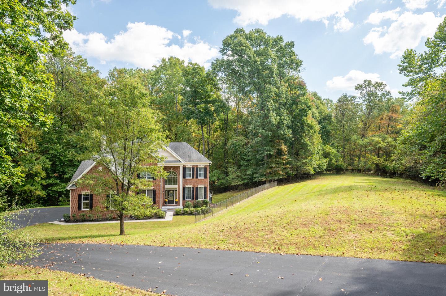 38459 WOODED HOLLOW DR, HAMILTON, Virginia 20158, 4 Bedrooms Bedrooms, ,2 BathroomsBathrooms,Residential,For sale,38459 WOODED HOLLOW DR,VALO2081402 MLS # VALO2081402