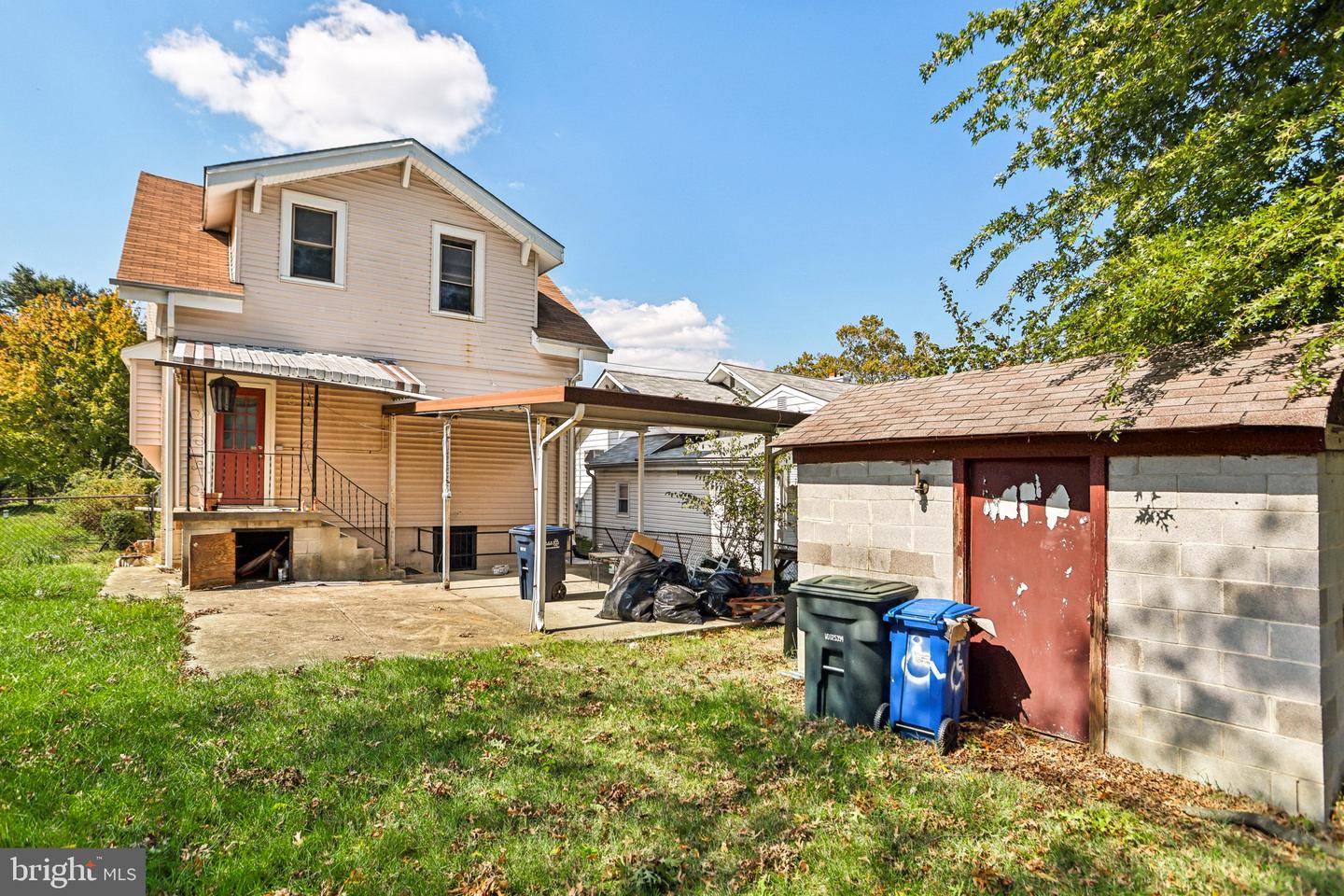 2140 32ND ST SE, WASHINGTON, District Of Columbia 20020, 3 Bedrooms Bedrooms, ,3 BathroomsBathrooms,Residential,For sale,2140 32ND ST SE,DCDC2162792 MLS # DCDC2162792