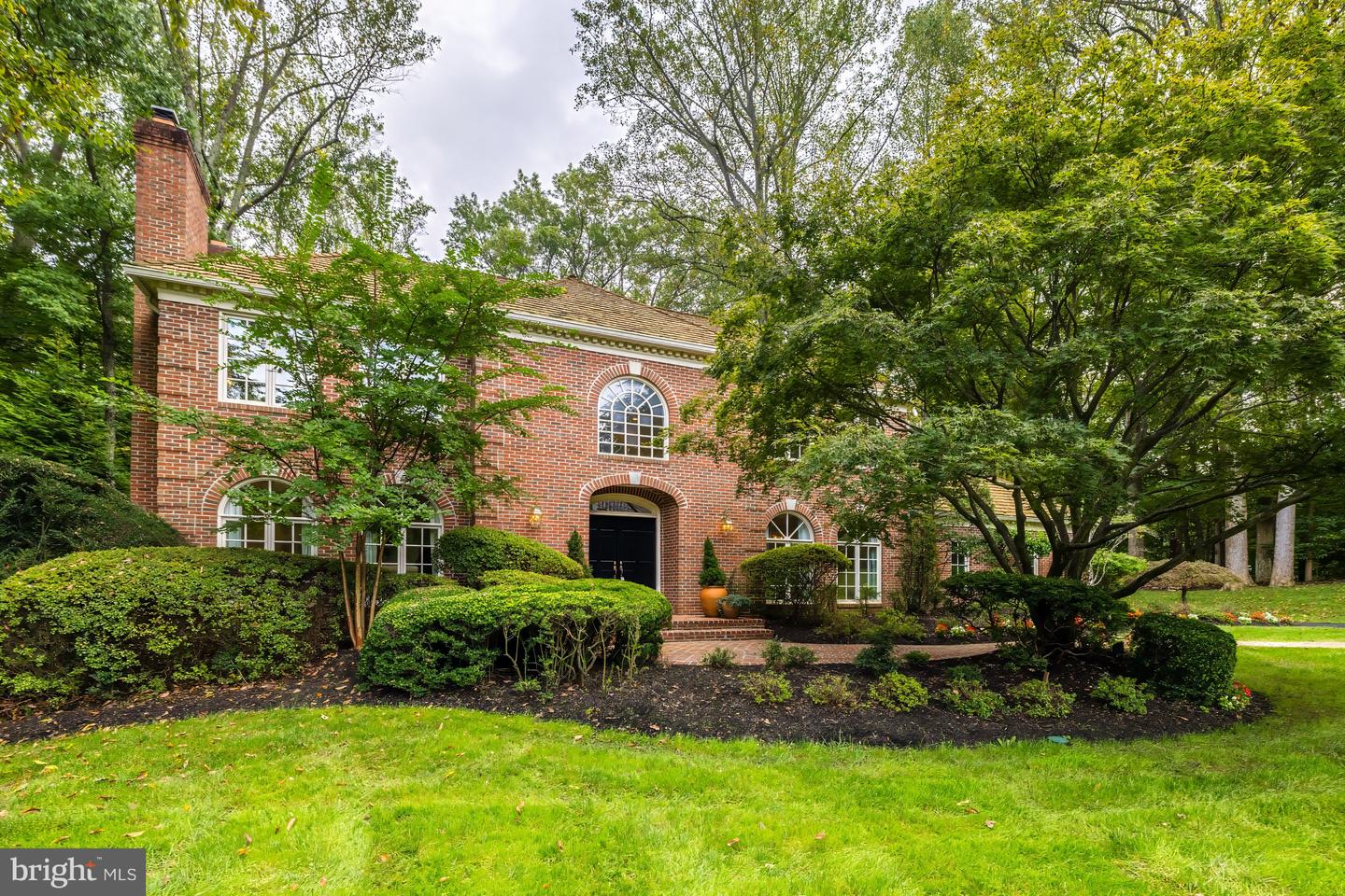 8001 GREENWICH WOODS DR, MCLEAN, Virginia 22102, 4 Bedrooms Bedrooms, ,4 BathroomsBathrooms,Residential,For sale,8001 GREENWICH WOODS DR,VAFX2205344 MLS # VAFX2205344