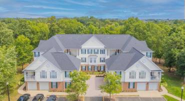 25200 LAKE SHORE SQ #103, CHANTILLY, Virginia 20152, 2 Bedrooms Bedrooms, ,2 BathroomsBathrooms,Residential,For sale,25200 LAKE SHORE SQ #103,VALO2081708 MLS # VALO2081708