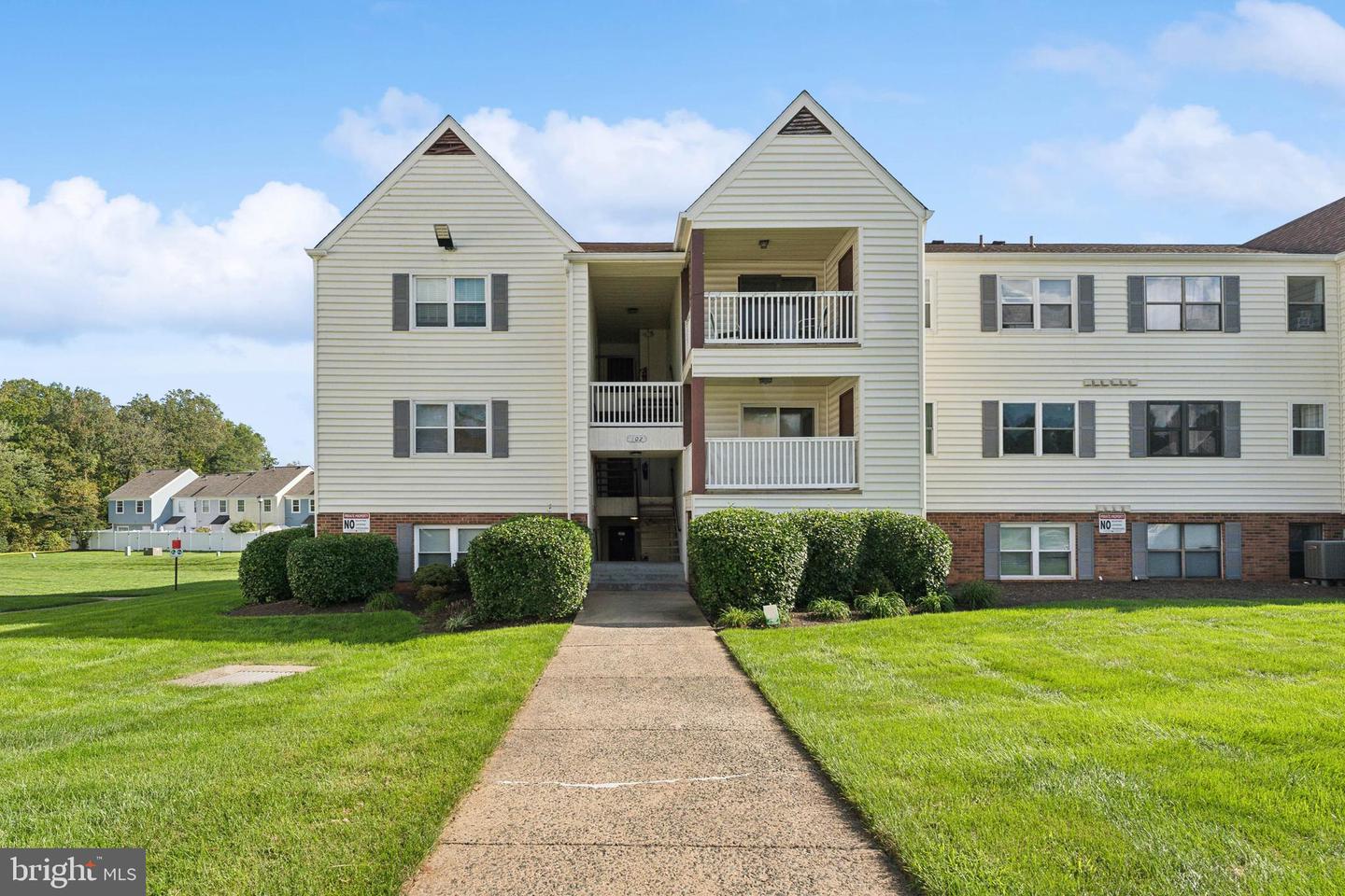 102 CHESTERFIELD LN #101, STAFFORD, Virginia 22556, 2 Bedrooms Bedrooms, ,2 BathroomsBathrooms,Residential,For sale,102 CHESTERFIELD LN #101,VAST2033448 MLS # VAST2033448