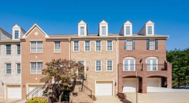 1103 QUAKER HILL CT, ALEXANDRIA, Virginia 22314, 3 Bedrooms Bedrooms, ,3 BathroomsBathrooms,Residential,For sale,1103 QUAKER HILL CT,VAAX2037852 MLS # VAAX2037852