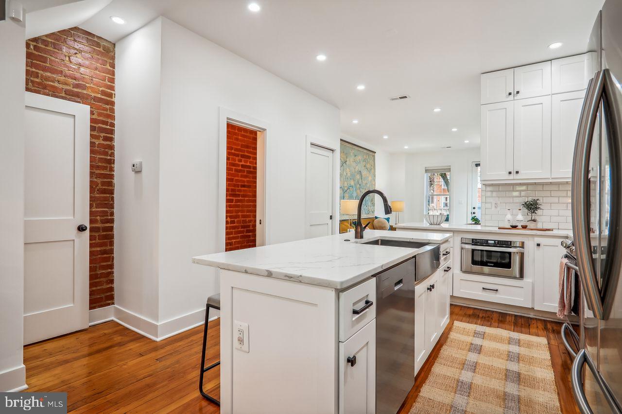 914 6TH ST NE, WASHINGTON, District Of Columbia 20002, 4 Bedrooms Bedrooms, ,3 BathroomsBathrooms,Residential,For sale,914 6TH ST NE,DCDC2158540 MLS # DCDC2158540