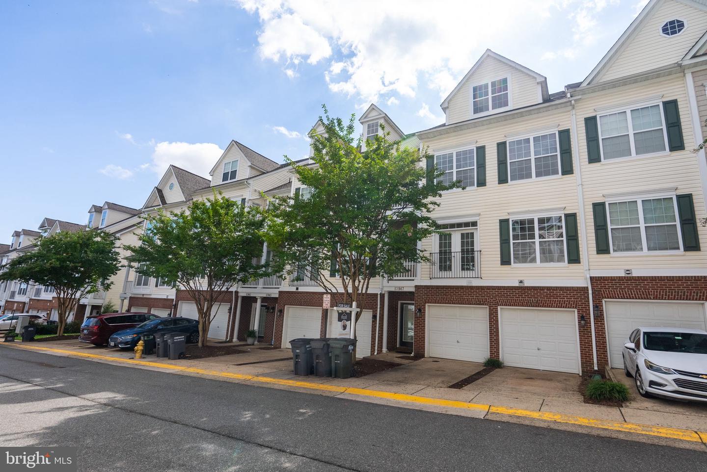 13947 HOLLOW WIND WAY #101, WOODBRIDGE, Virginia 22191, 3 Bedrooms Bedrooms, ,2 BathroomsBathrooms,Residential,For sale,13947 HOLLOW WIND WAY #101,VAPW2080348 MLS # VAPW2080348