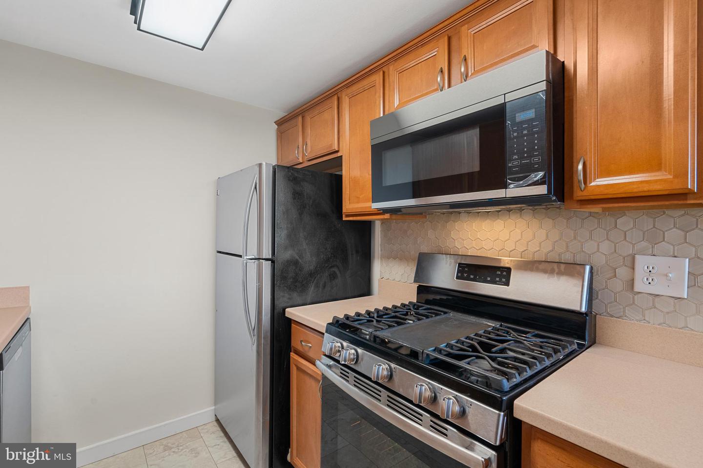 4600 DUKE ST #726, ALEXANDRIA, Virginia 22304, 2 Bedrooms Bedrooms, ,1 BathroomBathrooms,Residential,For sale,4600 DUKE ST #726,VAAX2038546 MLS # VAAX2038546