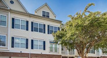 13816 BREEZY RIDGE WAY #201, WOODBRIDGE, Virginia 22191, 4 Bedrooms Bedrooms, ,2 BathroomsBathrooms,Residential,For sale,13816 BREEZY RIDGE WAY #201,VAPW2081002 MLS # VAPW2081002