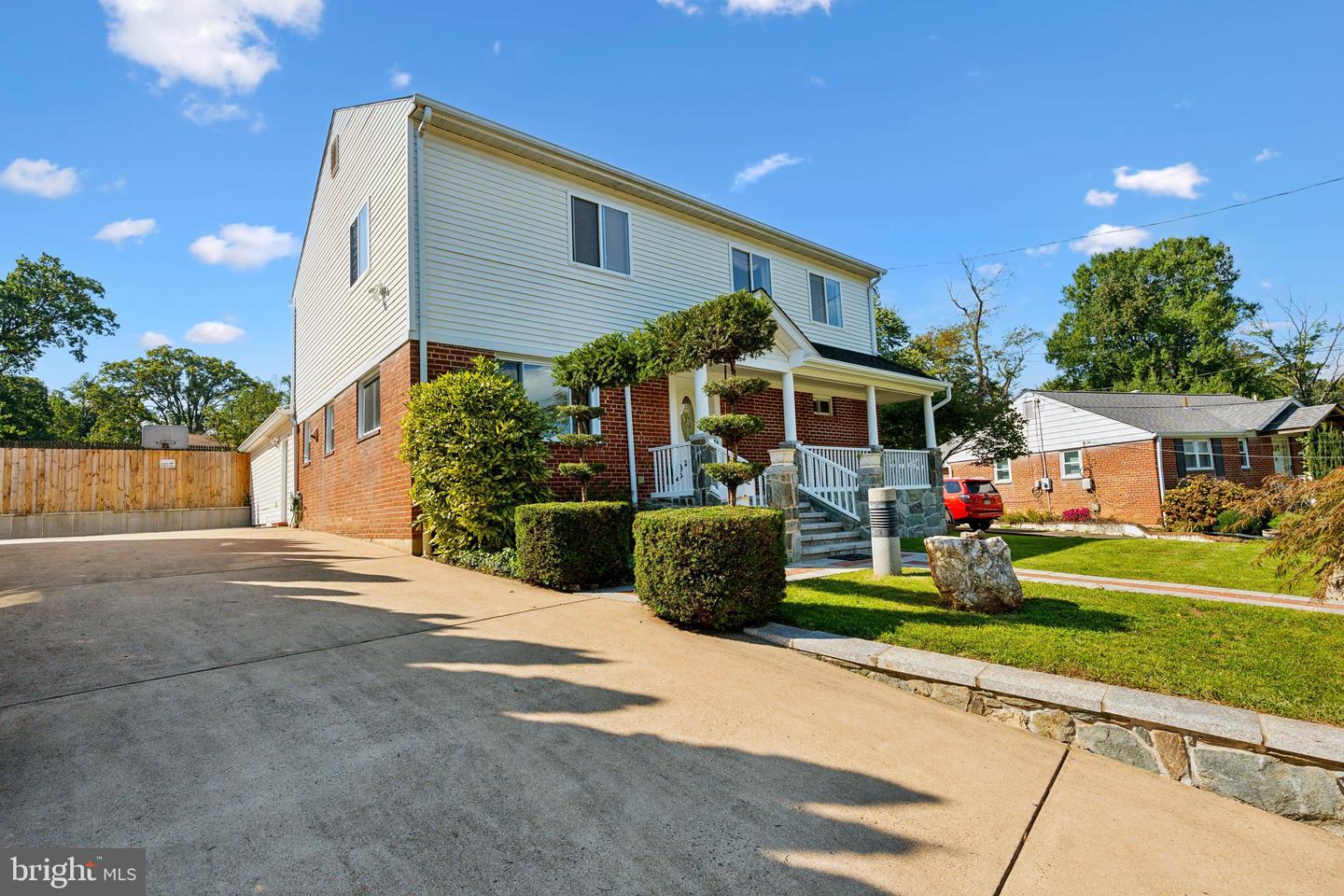 7225 JANET PL, FALLS CHURCH, Virginia 22046, 4 Bedrooms Bedrooms, ,3 BathroomsBathrooms,Residential,For sale,7225 JANET PL,VAFX2205560 MLS # VAFX2205560