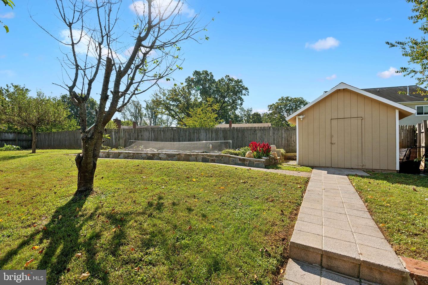 7225 JANET PL, FALLS CHURCH, Virginia 22046, 4 Bedrooms Bedrooms, ,3 BathroomsBathrooms,Residential,For sale,7225 JANET PL,VAFX2205560 MLS # VAFX2205560