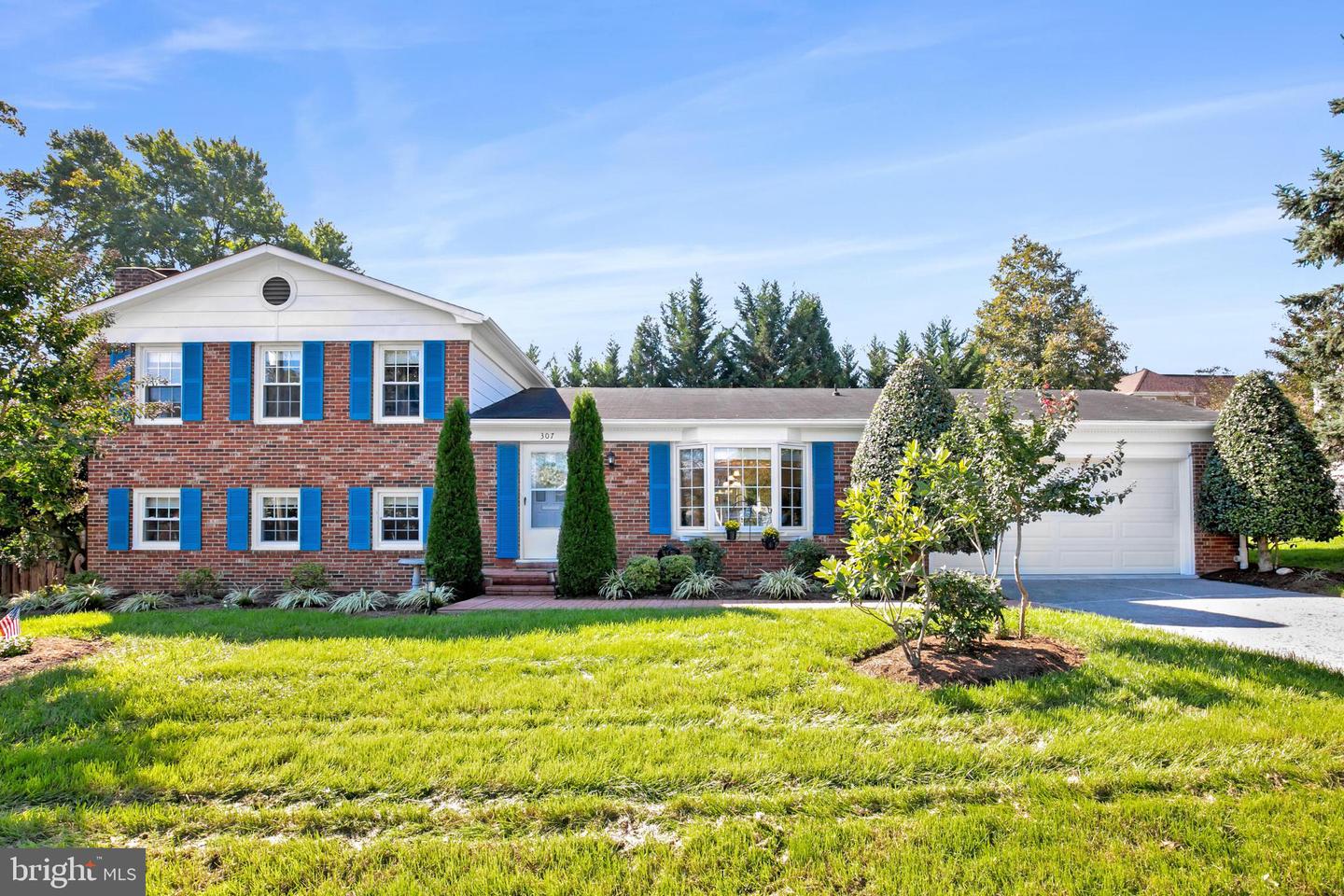 307 AYRLEE AVE NW, LEESBURG, Virginia 20176, 4 Bedrooms Bedrooms, ,3 BathroomsBathrooms,Residential,For sale,307 AYRLEE AVE NW,VALO2081774 MLS # VALO2081774