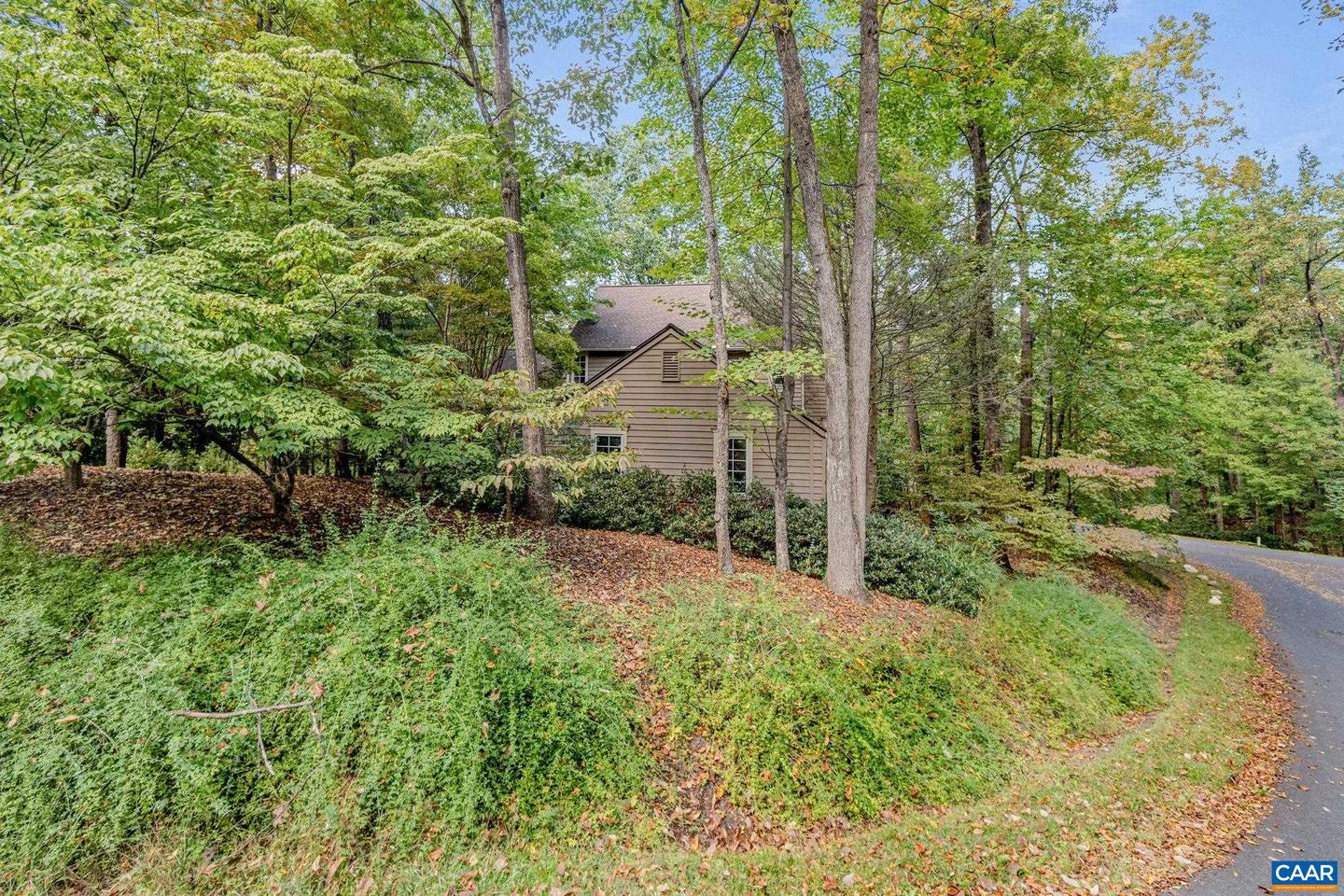 56 HICKORY LN, CHARLOTTESVILLE, Virginia 22911, 3 Bedrooms Bedrooms, ,2 BathroomsBathrooms,Residential,For sale,56 HICKORY LN,657692 MLS # 657692