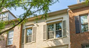 728 N TAZEWELL ST, ARLINGTON, Virginia 22203, 3 Bedrooms Bedrooms, ,3 BathroomsBathrooms,Residential,For sale,728 N TAZEWELL ST,VAAR2045594 MLS # VAAR2045594