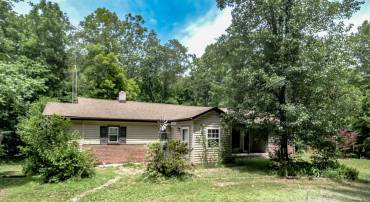 1936 BACK CREEK RD, GORE, Virginia 22637, 3 Bedrooms Bedrooms, ,2 BathroomsBathrooms,Residential,For sale,1936 BACK CREEK RD,VAFV2020002 MLS # VAFV2020002