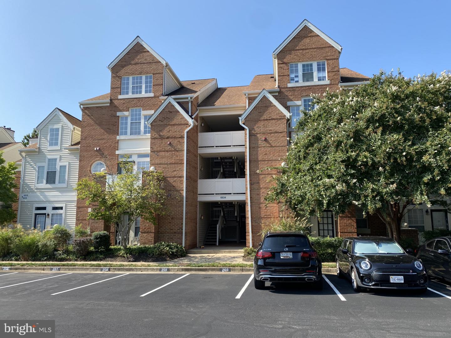 6834-F BRINDLE HEATH WAY #238, ALEXANDRIA, Virginia 22315, 2 Bedrooms Bedrooms, ,2 BathroomsBathrooms,Residential,For sale,6834-F BRINDLE HEATH WAY #238,VAFX2199346 MLS # VAFX2199346