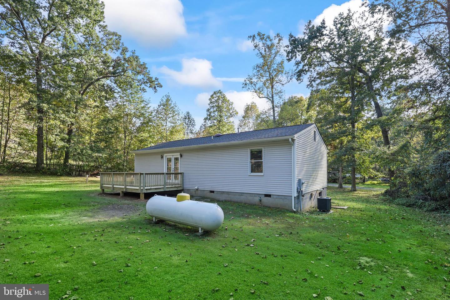 93 HIDDEN LAKE DR, STAFFORD, Virginia 22556, 3 Bedrooms Bedrooms, ,2 BathroomsBathrooms,Residential,For sale,93 HIDDEN LAKE DR,VAST2032798 MLS # VAST2032798